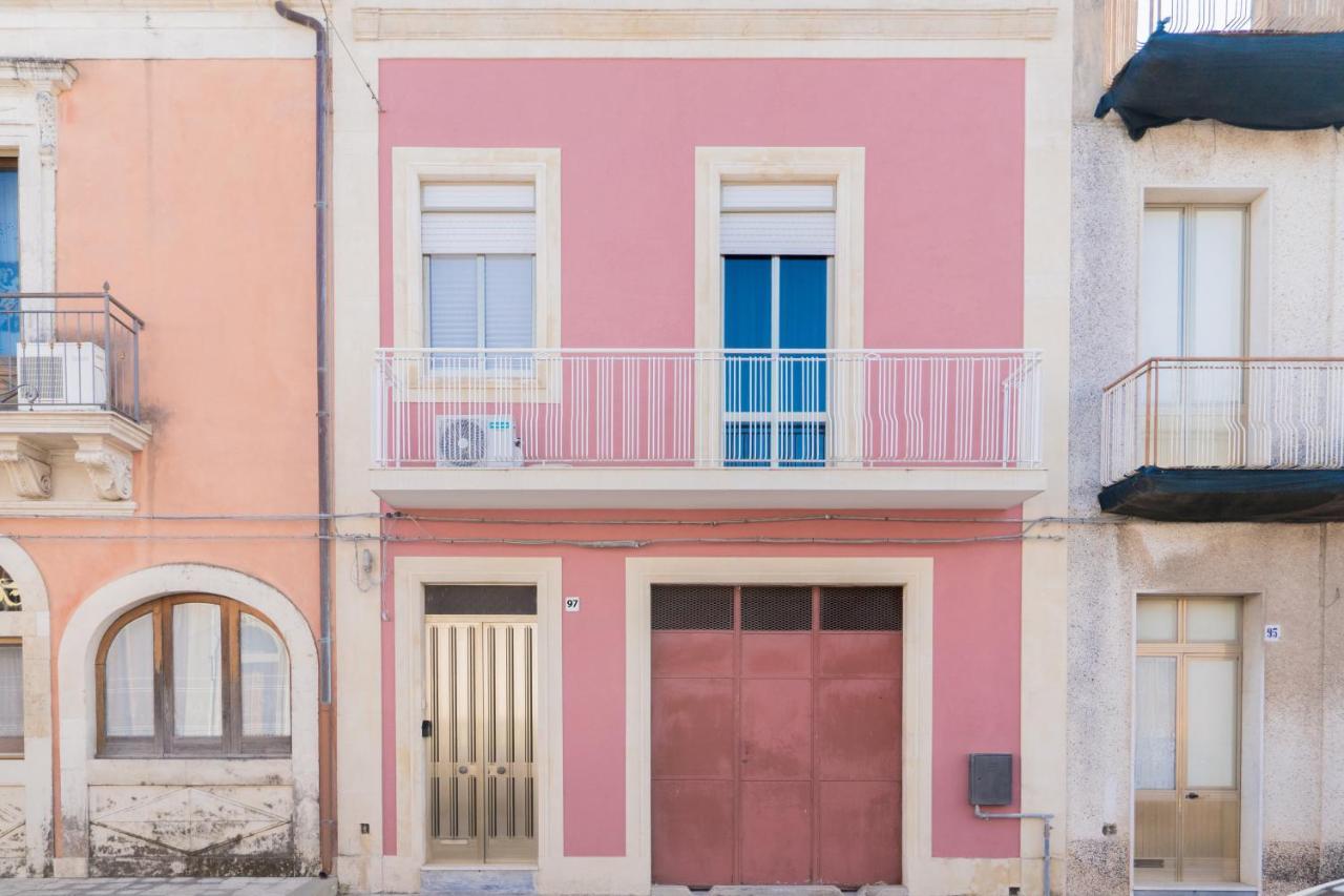 Casa Lina Con Terrazza Villa Canicattini Bagni Exteriör bild